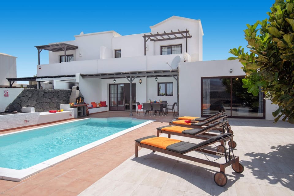 Villa Chinamar image