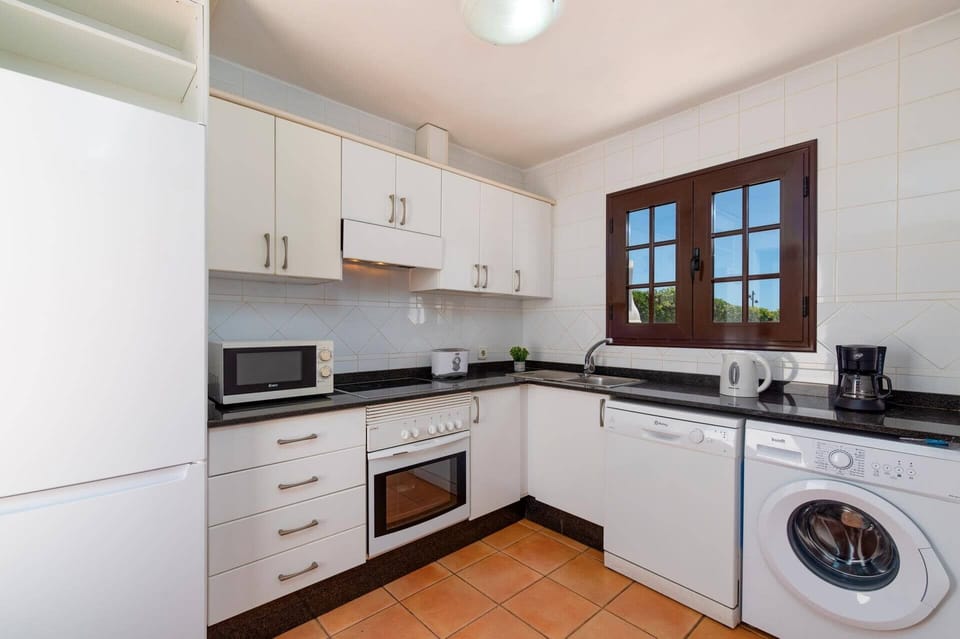 Villa Dorada image