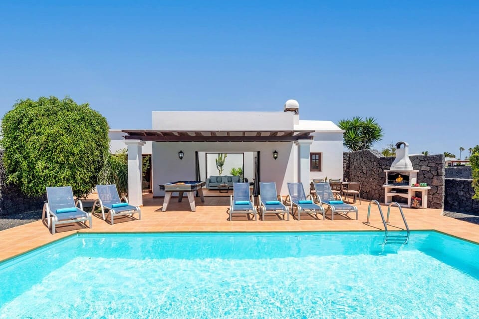 Villa Dorada image