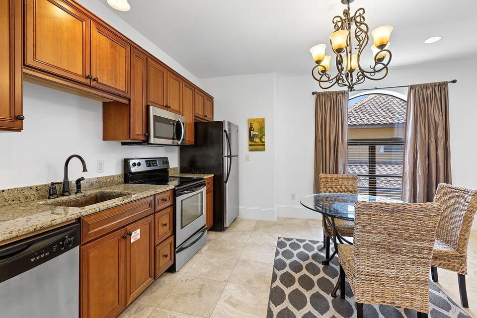 23-Bella-Vista-Guest-House-Kitchen-Dining