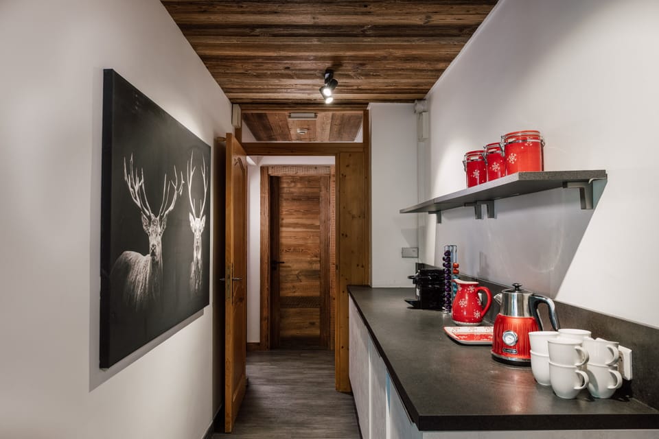Extra space for preparing breakfast for a hungry morning crowd. 