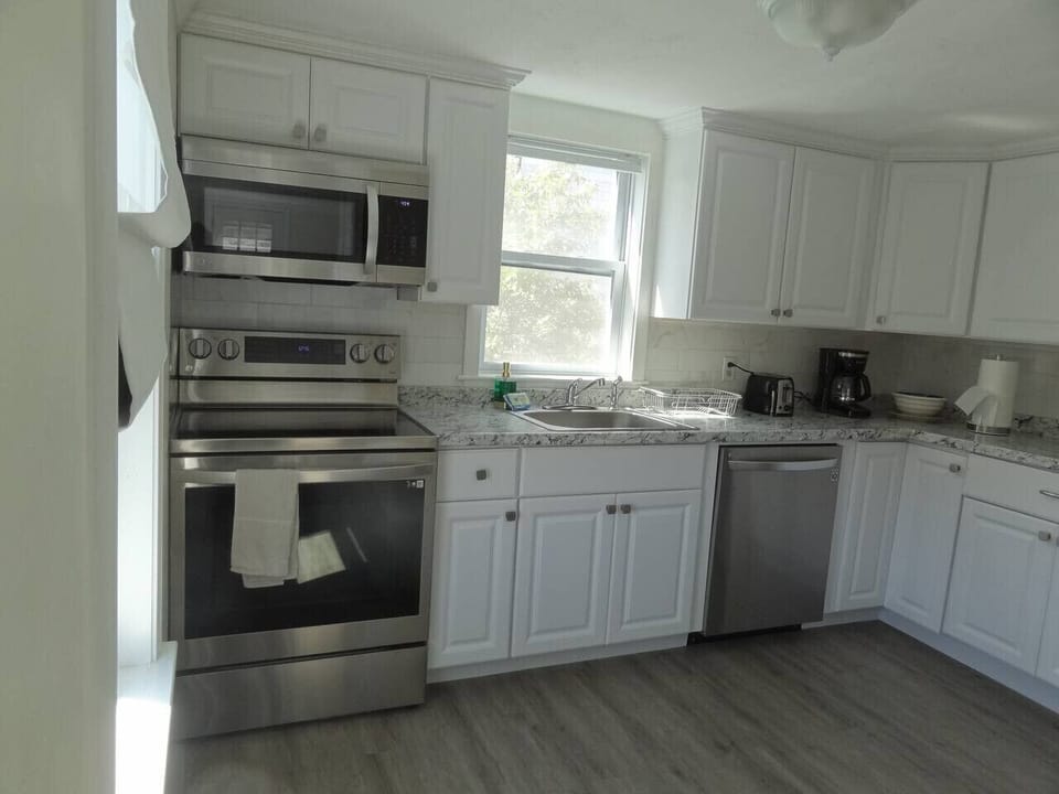 Stainless Steel Electric Stove Oven Combo & Dishwasher