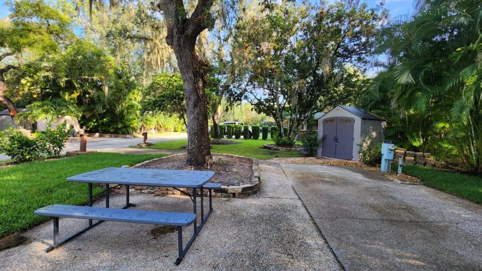 Luxury RV Site at River Ranch!  Large Corner Lot, Walk to Pool and Laundry! 374 (2502)