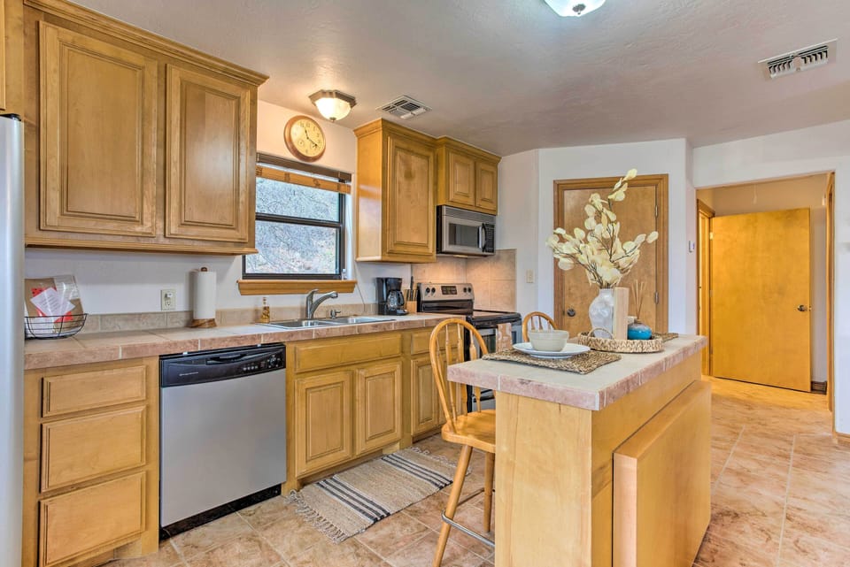 Full Kitchen | Cooking Basics | Coffee Maker