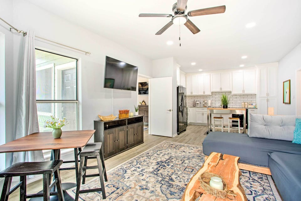 Living Room | Couch (2 Twin Tempur-Pedic Beds) | Smart TV