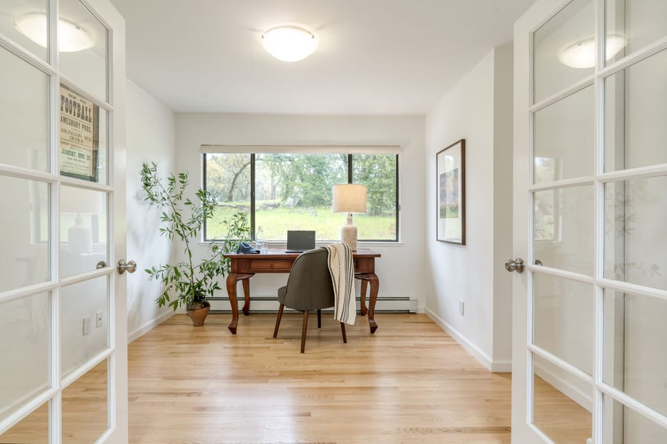 Dedicated office space for those looking to stay productive.