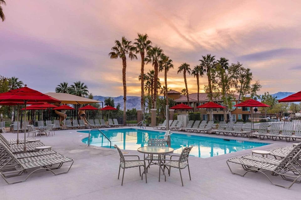Mesquite Pool with a view of the mountains!
