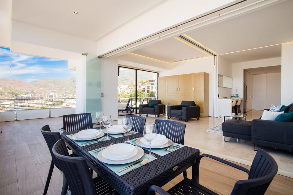 Dining table with seating for 6