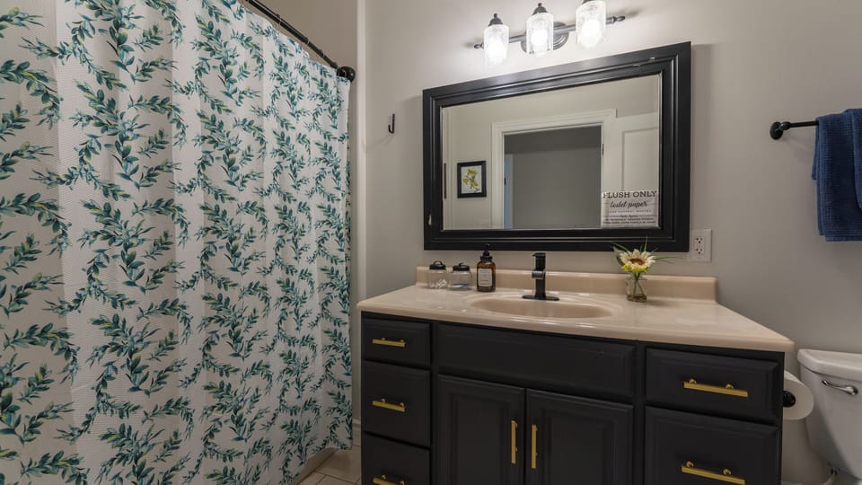 Bathroom for bedroom 2 and 3