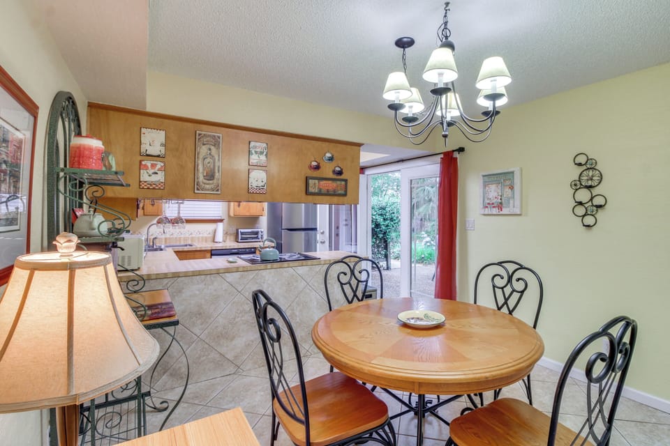 Dining Area | 1st Floor | Desk Workspace