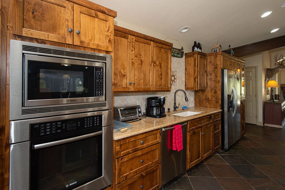 All the comforts of home in this well-equipped kitchen.