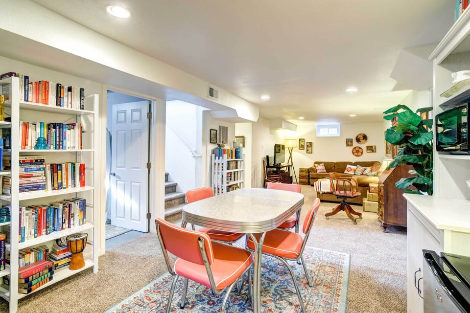 Family Room | Smart TV | Free WiFi | Board Games