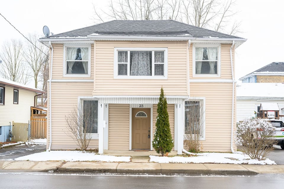 house front with side parking