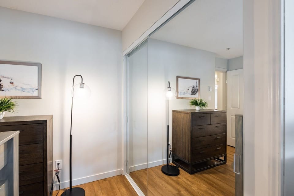 2nd bedroom: Twin over queen bunk bed, window A/C unit