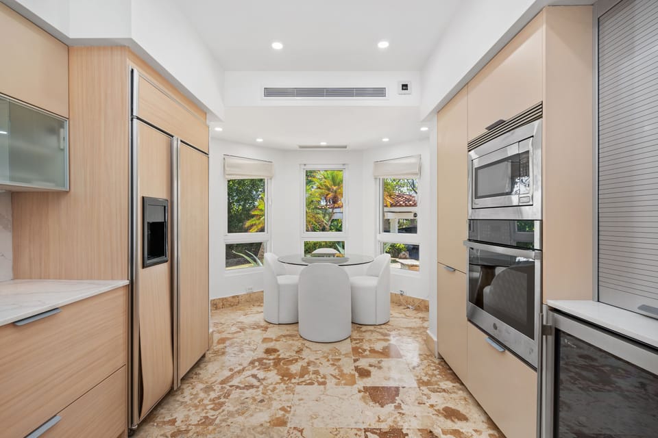 Bright breakfast nook with panoramic windows