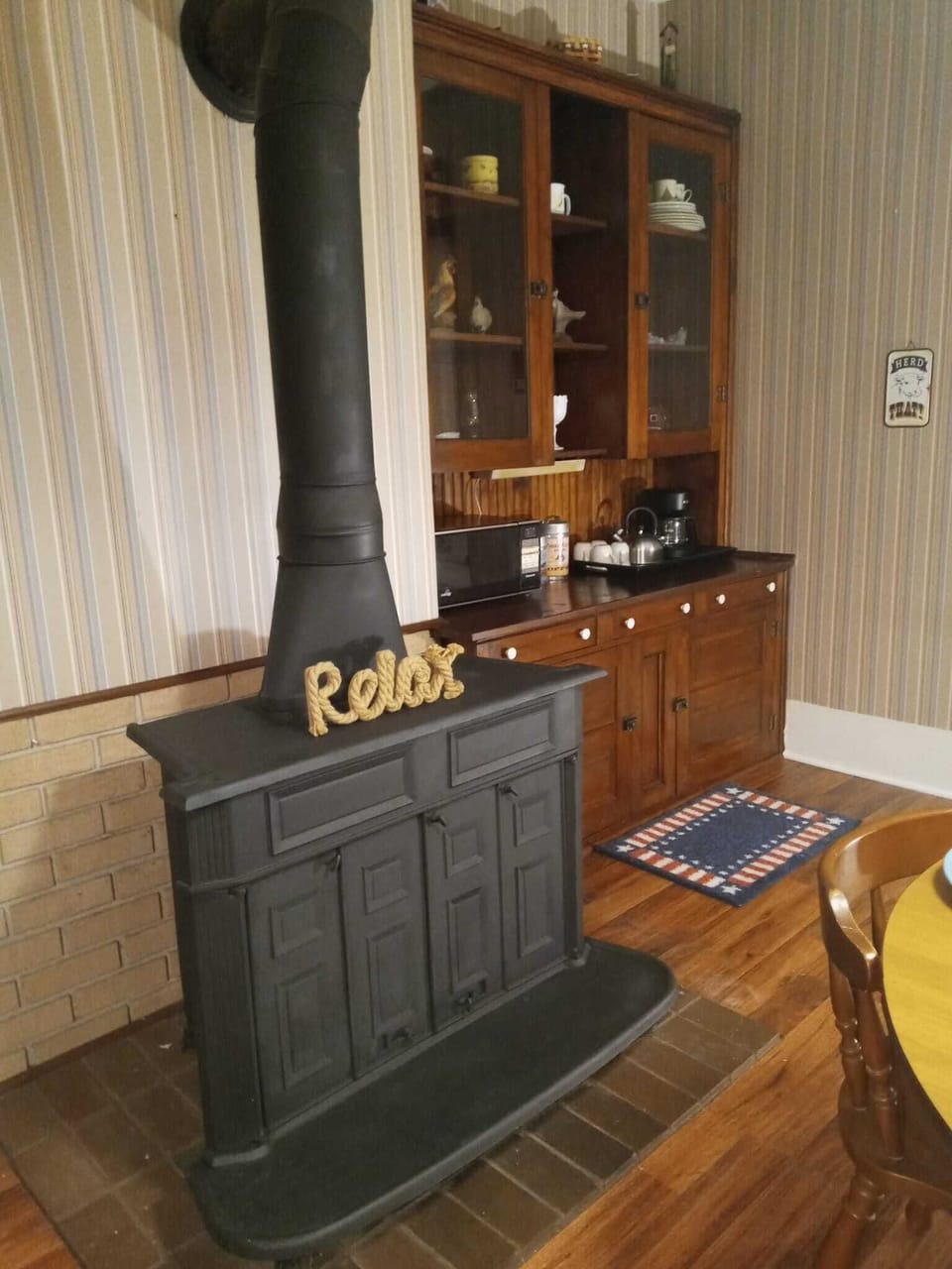 possible original wood burn (decorative)