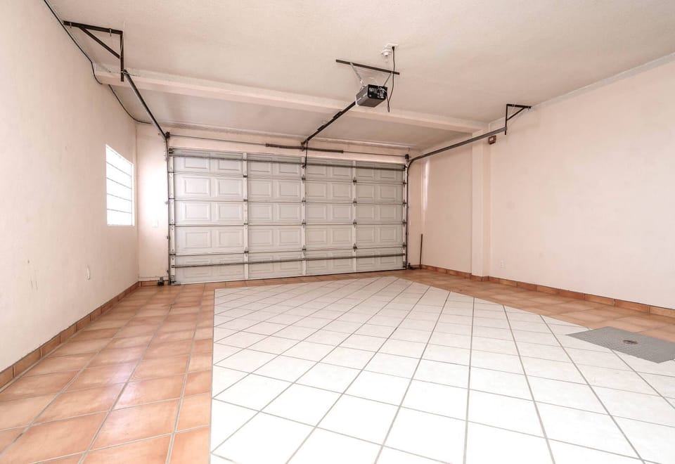 Casa Pistola in Las Palmas San Felipe, BC. Rental Home - garage
