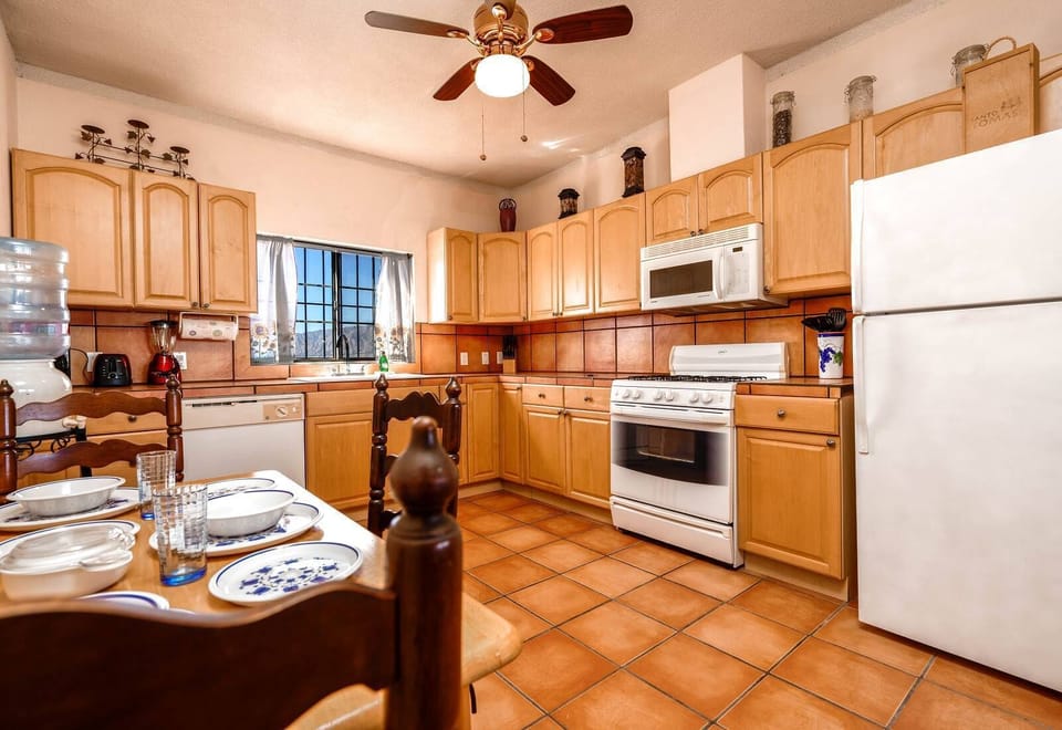 Casa Pistola in Las Palmas San Felipe, BC. Rental Home - kitchen