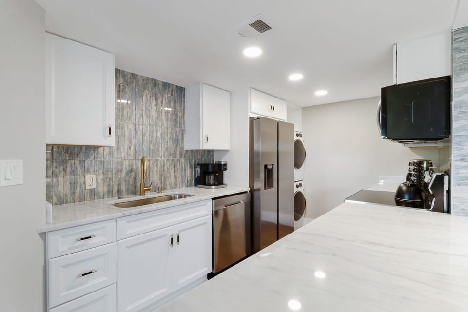 428 Forest Beach | Kitchen - 428 Forest Beach | Kitchen