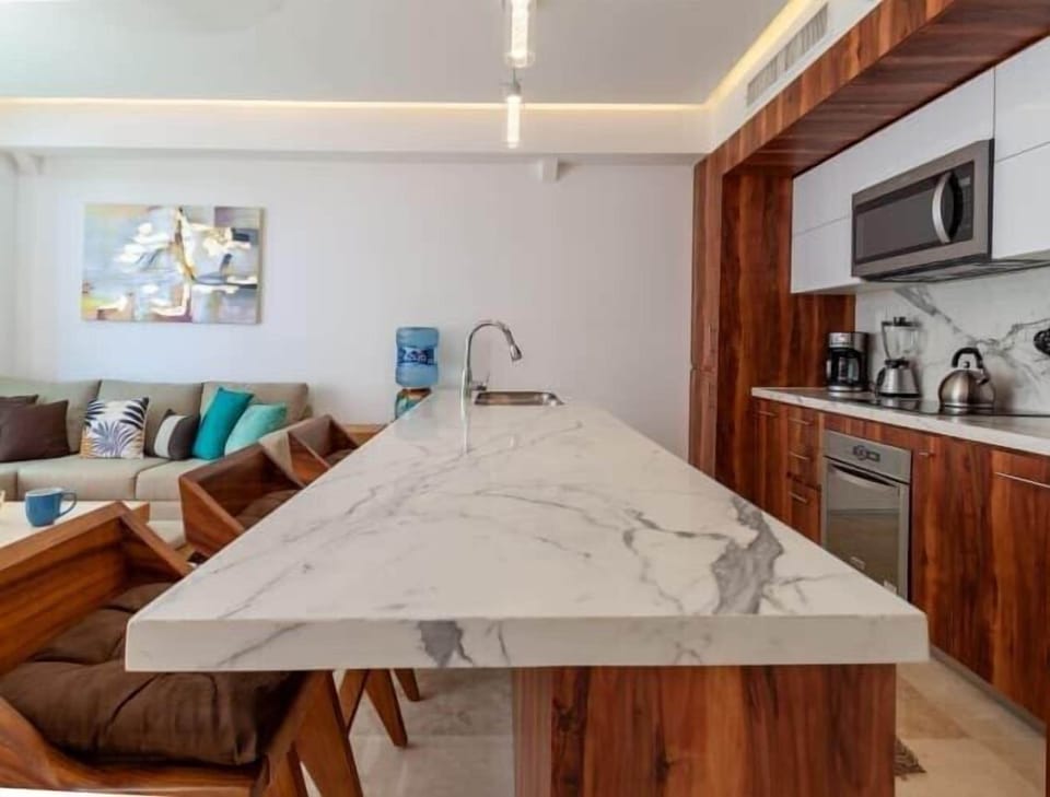 Beautiful white marble counters