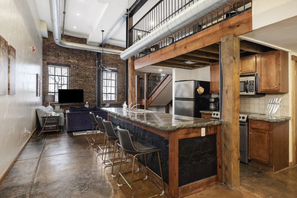 Entry - First Impression 