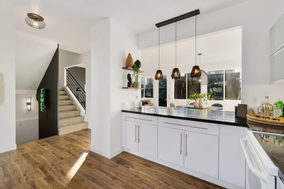 Fully-equipped Chef's Kitchen | Tons of natural light!