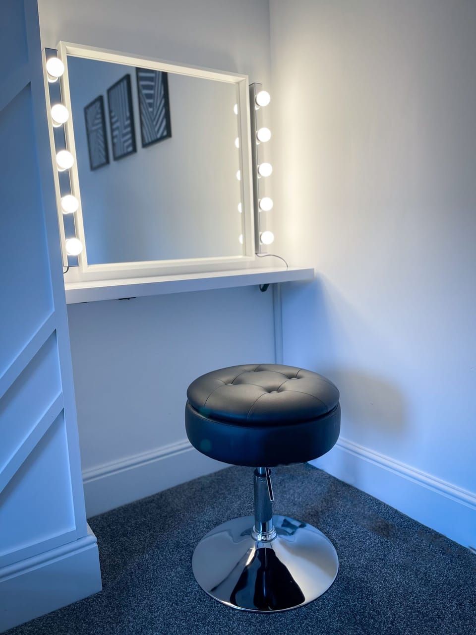Bedroom 1 Make Up Station
