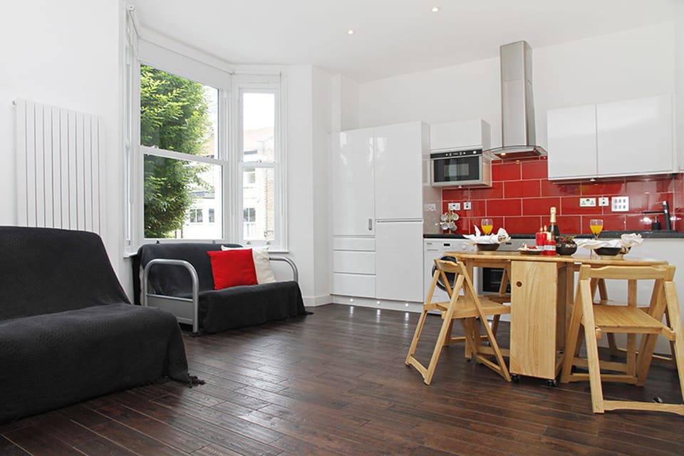 Living room with 2 double sofas 