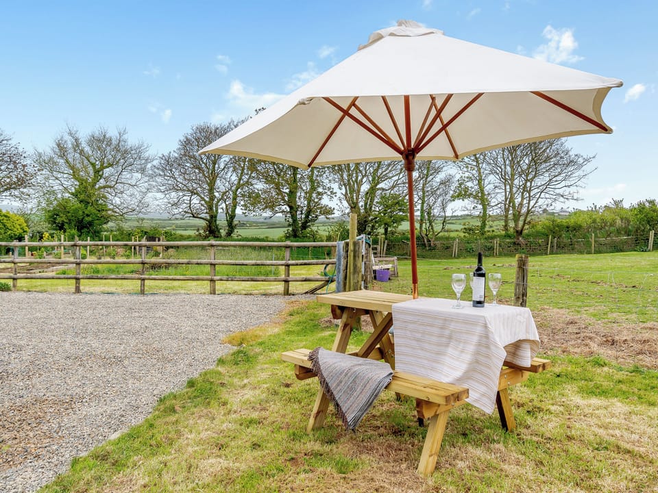 Garden | Caerau Bach, Trefin, near St David&rsquo;s