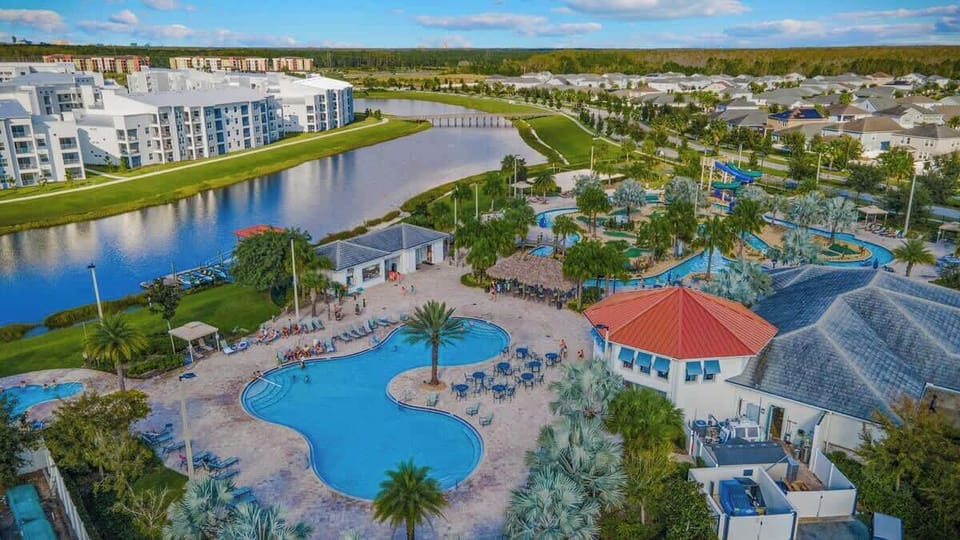 Our guests have free, FULL ACCESS to the 10,000 sq. ft. Clubhouse amenities! Zero entry resort style pool and spa, lazy river, water playground, mini-golf, Bar & fireplace lounge, game & arcade room, fitness center, beach volleyball, soccer.