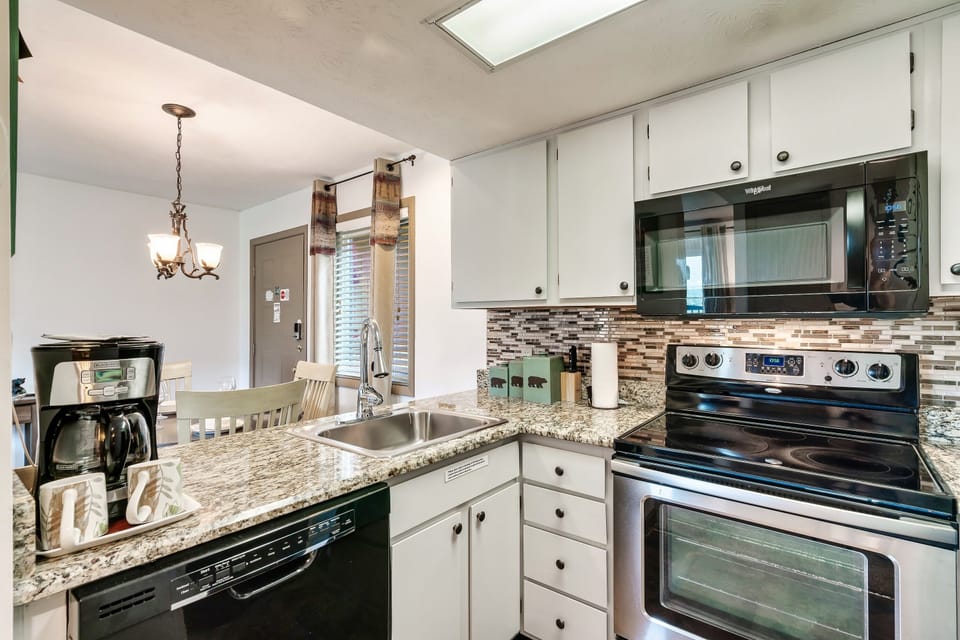 Fully Stocked Kitchen
