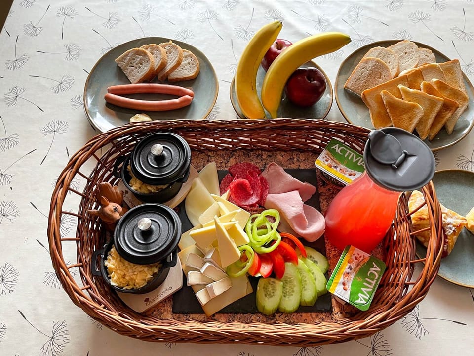 Breakfast meal