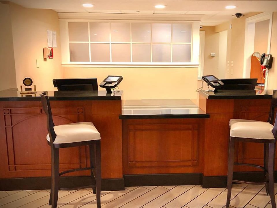 Check in smoothly at a bright, friendly front desk.
