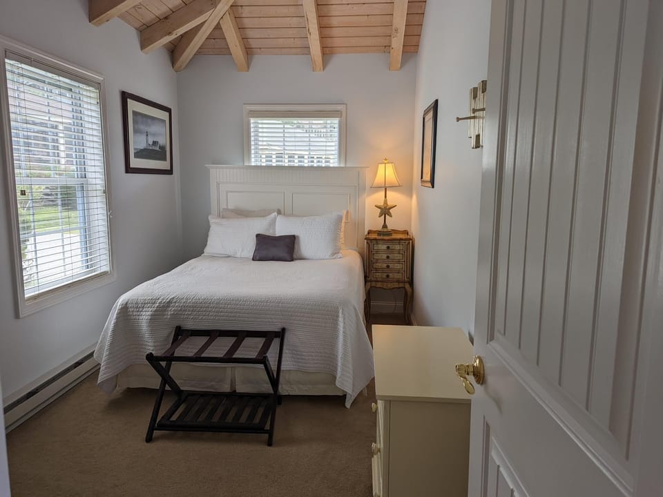 Cottage 2nd Bedroom