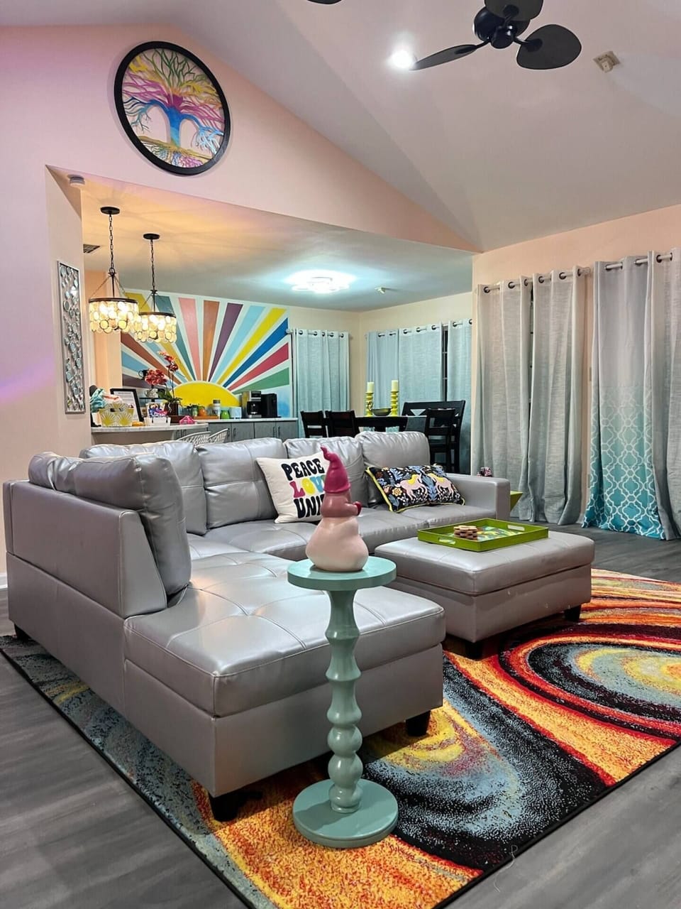 Spacious Living room