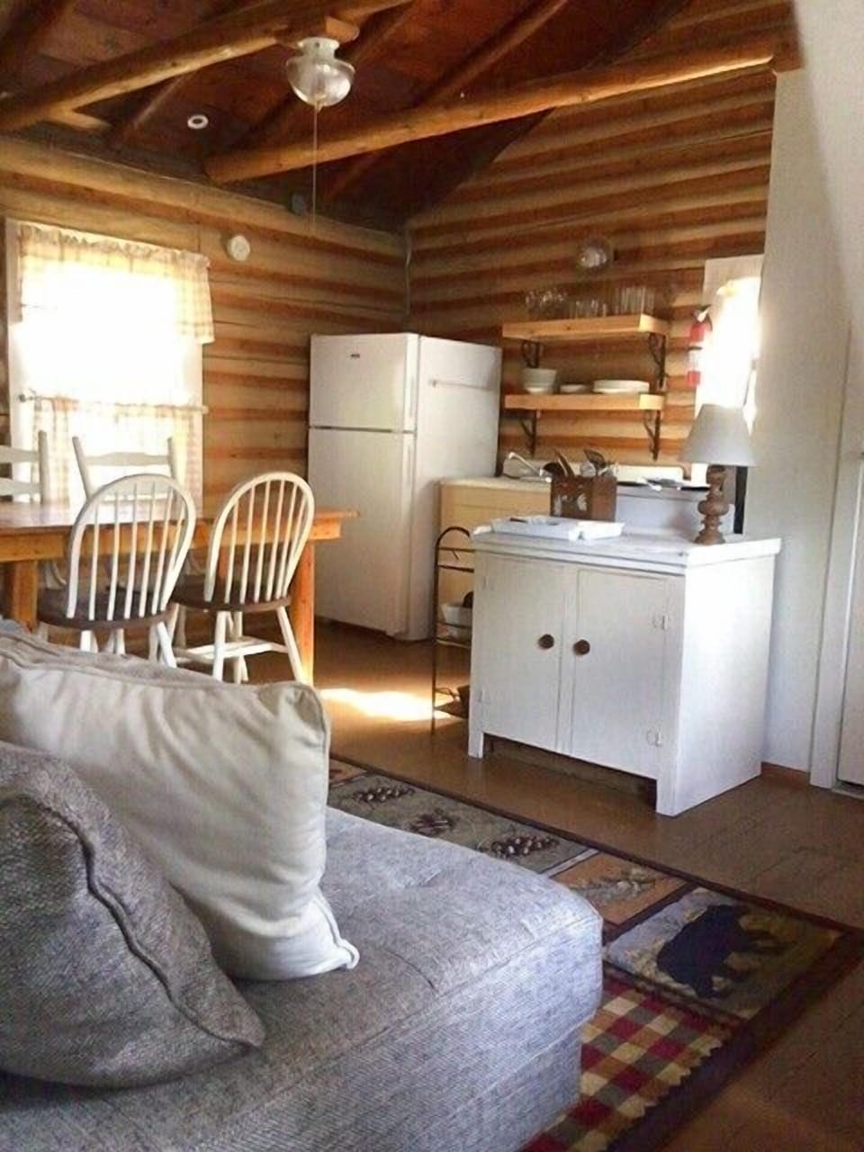 Wilderness Bay Cabin #2 (2)