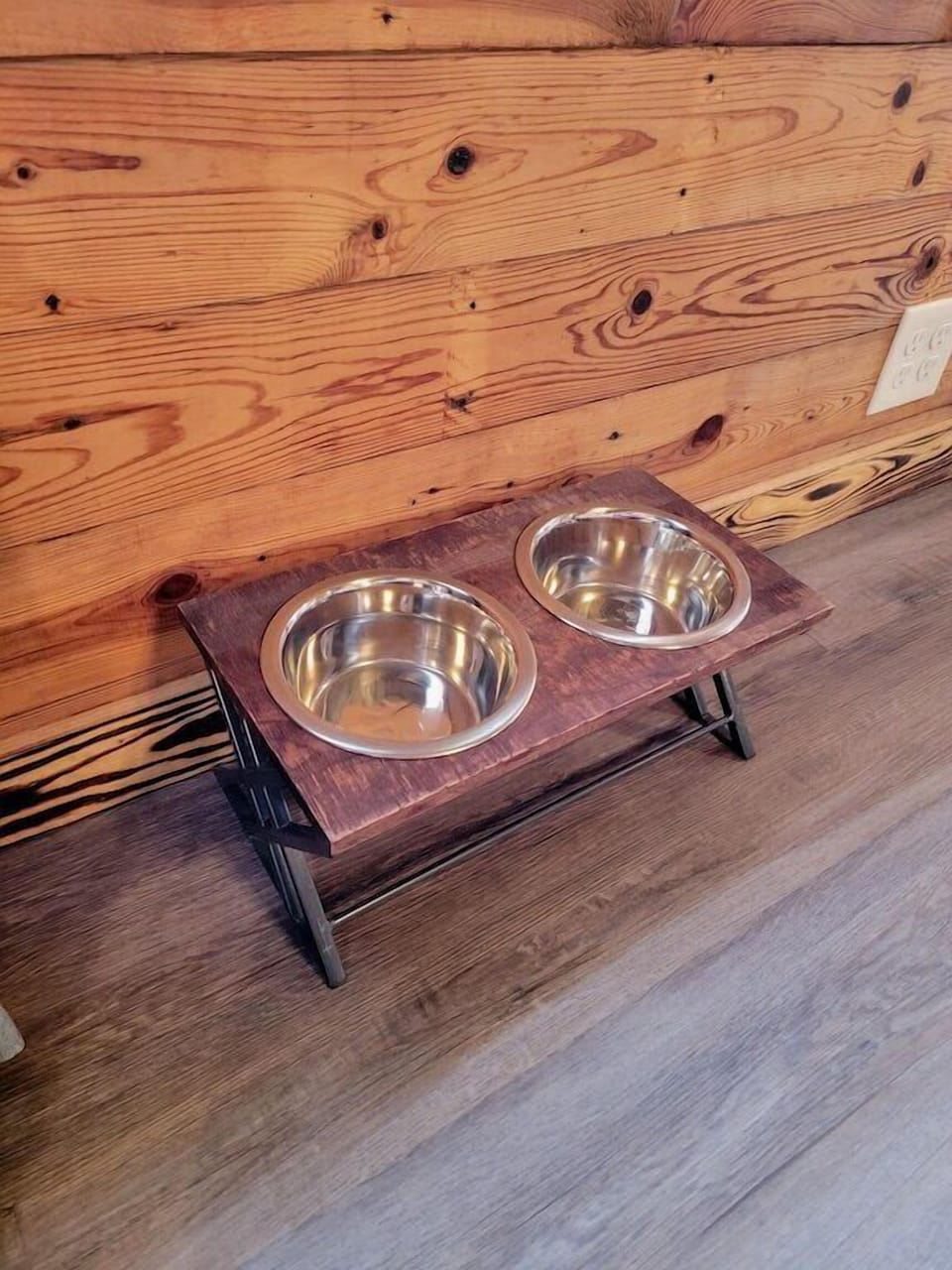 Furry friends welcome!