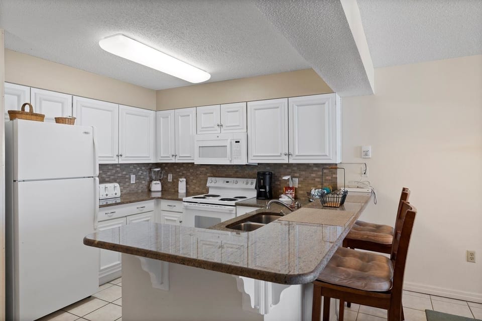 Indoors, Kitchen, Refrigerator, Sink, Sink Faucet