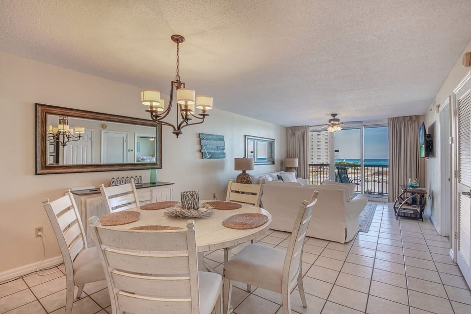 Dining Room, Dining Table, Furniture, Indoors, Table