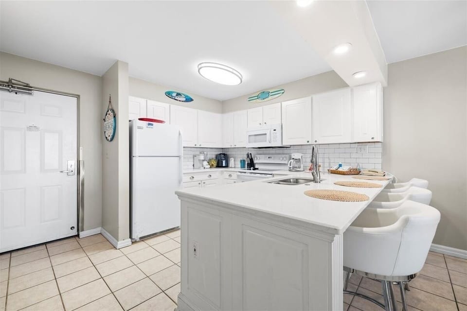 Indoors, Kitchen, Appliance, Refrigerator, Home Decor