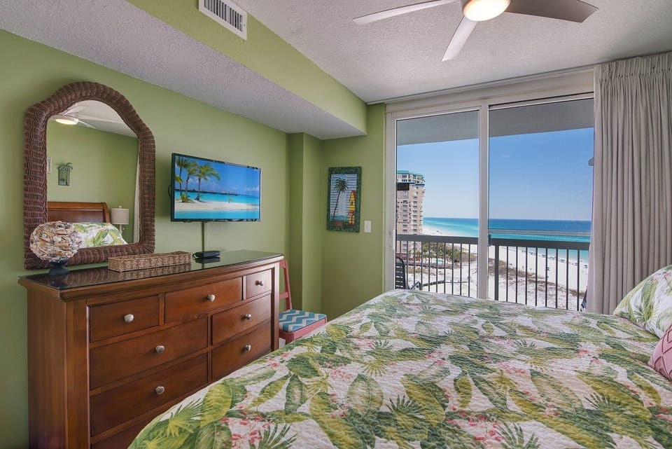 Balcony, Screen, Bed, Furniture, Indoors