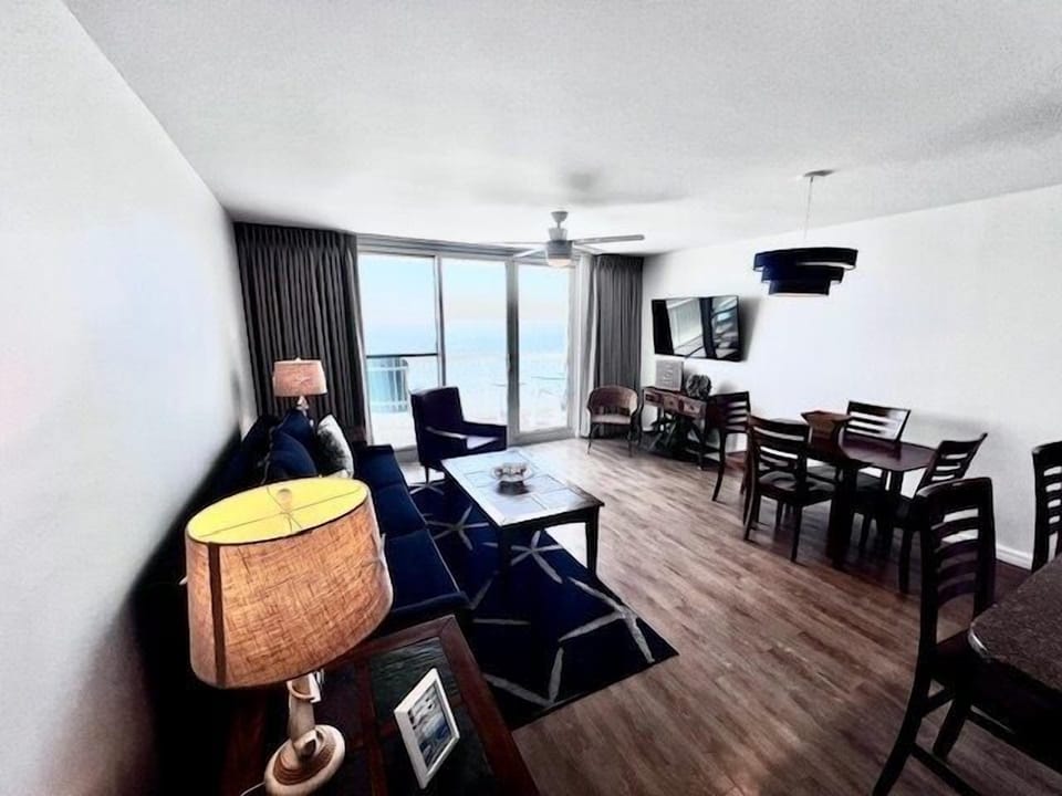 Dining Room, Dining Table, Furniture, Indoors, Table