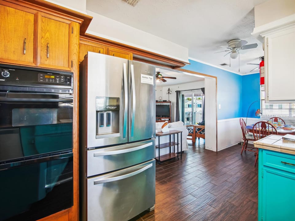 Kitchen, Main Level