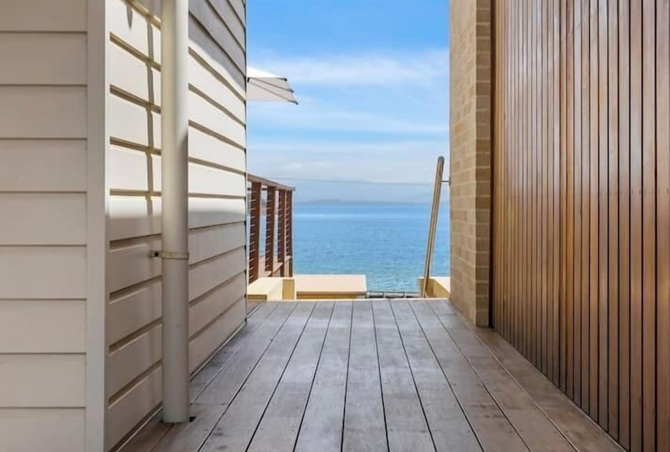 01bf2a95 7045 4283 af05 7d7324ebd8f3