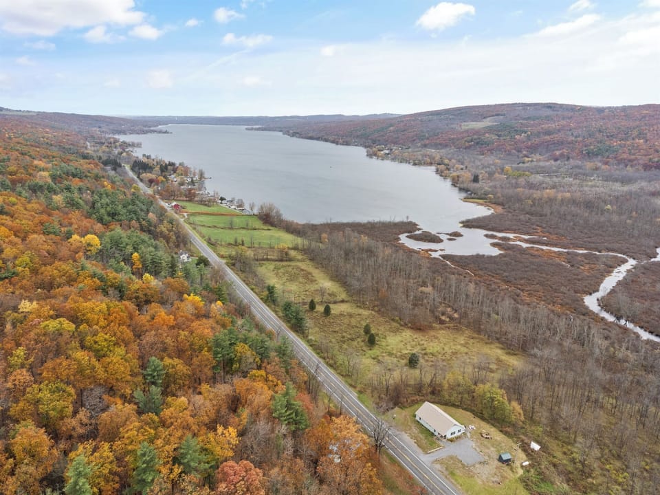 Street view of the house (Arial)