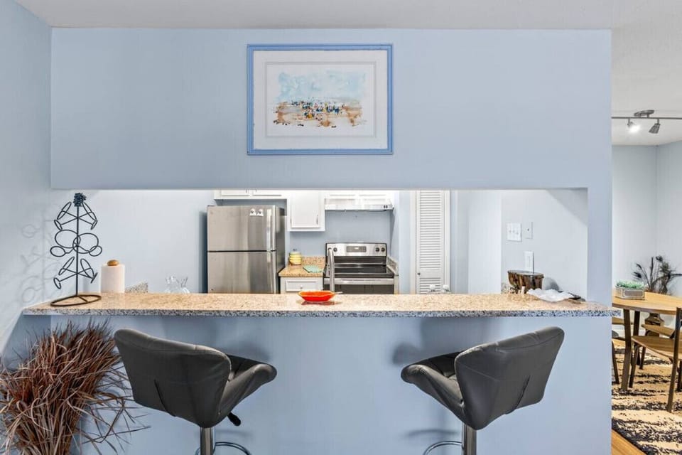 Mini bar/ lounge overlooking the kitchen