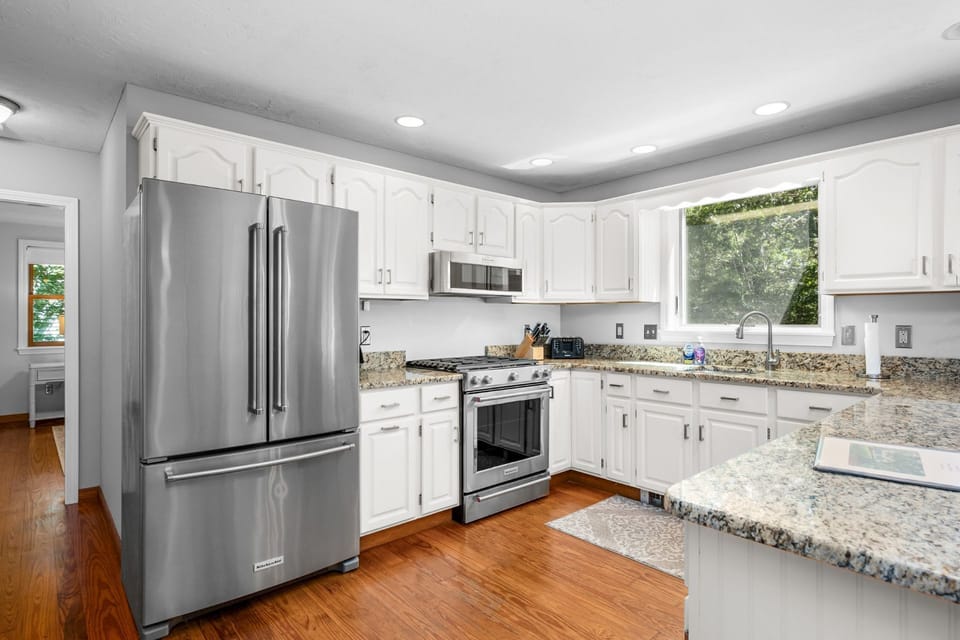 Fully equipped kitchen