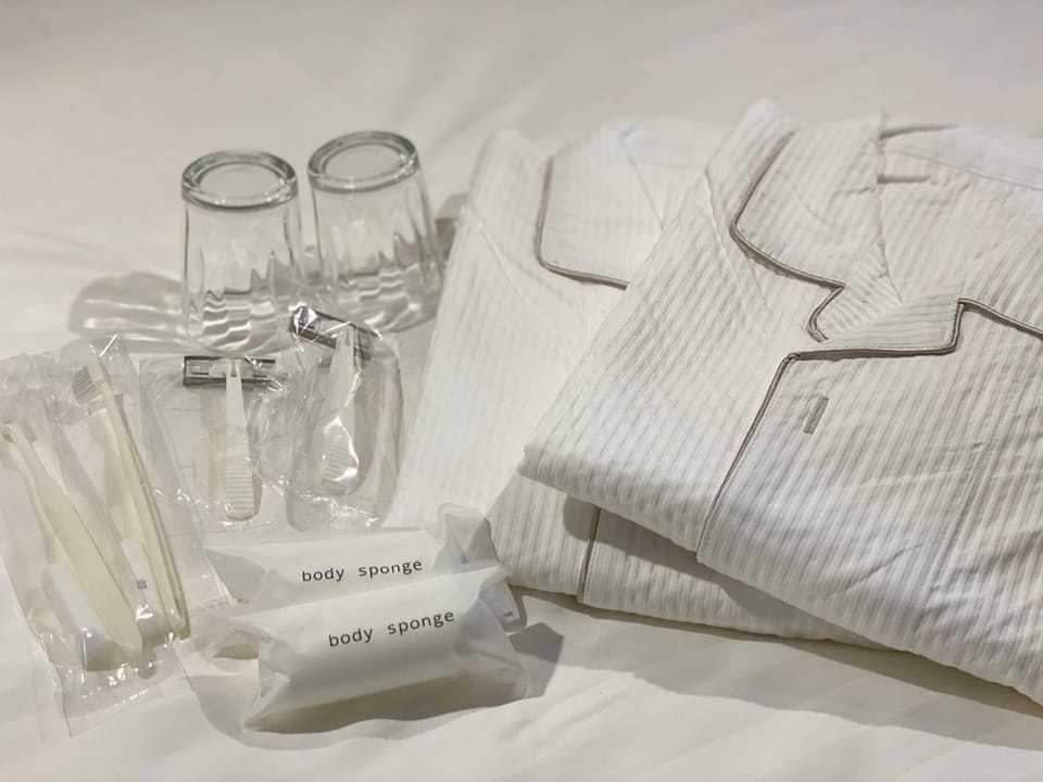 Bathroom amenities