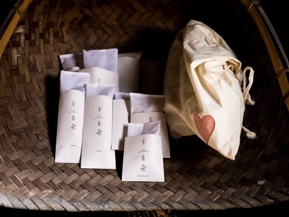 ・Amenities: Combs, shower caps, etc. are provided. You can come empty-handed without worry.