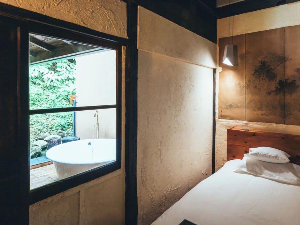 ・【WHITE ROOM】A room where you can relax in a calm atmosphere